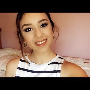 Meet your Posher, Maria